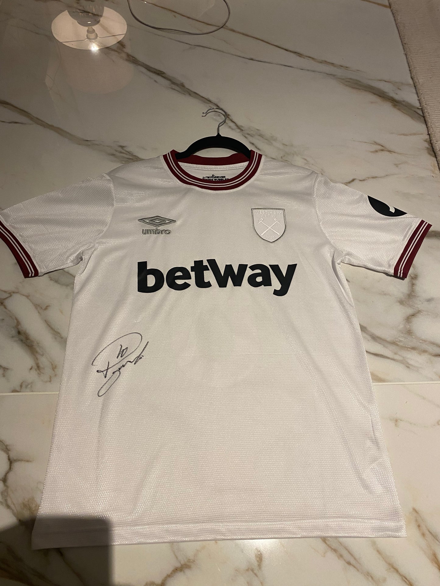 Lucas Paquetá hand signed westham shirt