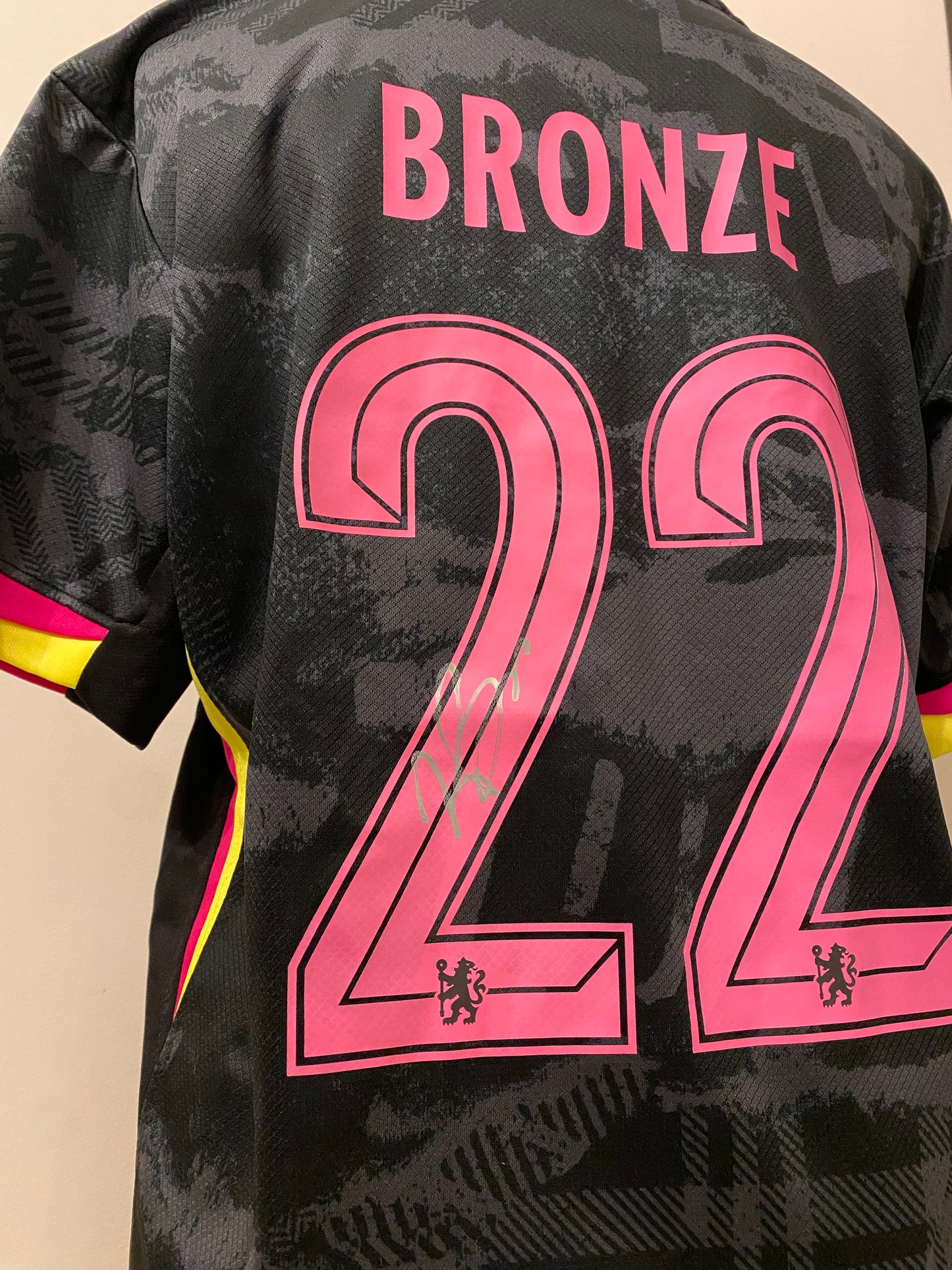 Lucy bronze hand signed 24-25 3rd kit