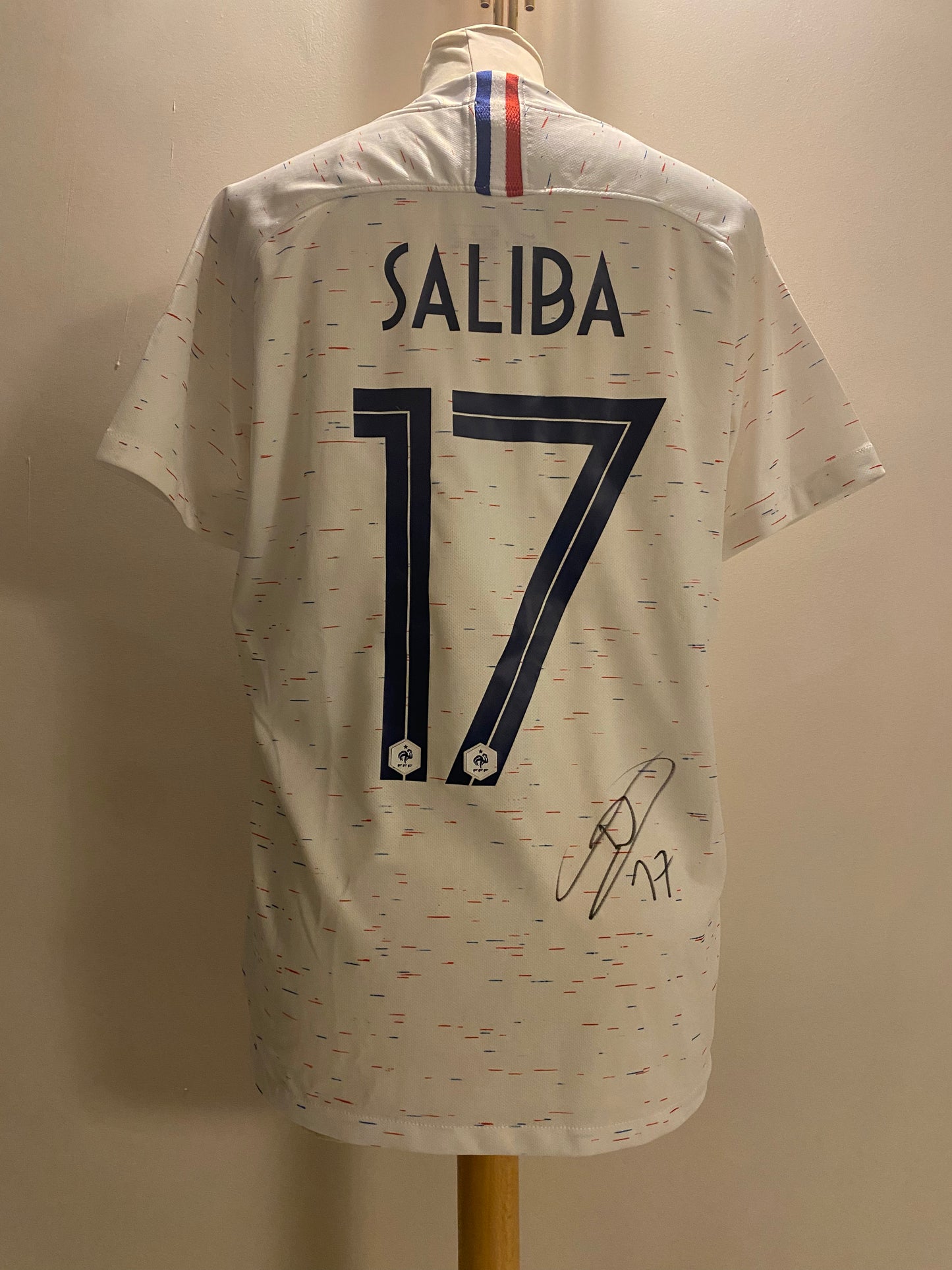 William saliba hand signed France shirt