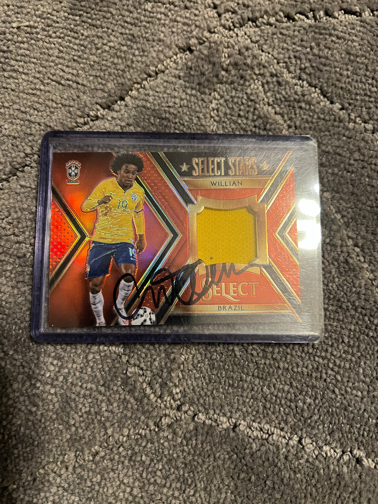Willian hand signed match worn relic card
