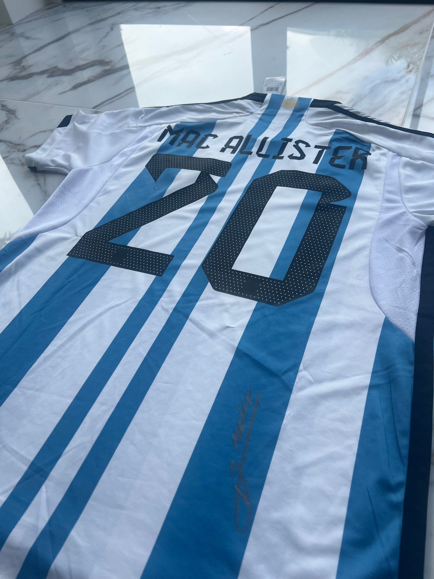 Alexis Mac allister hand signed Argentina World Cup winners home shirt