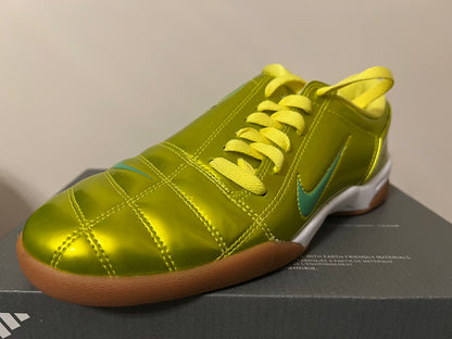 T90 limited edition Brazil edition hand signed by Roberto Carlos